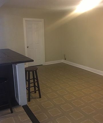 4th image of 4946 Hemphill Dr