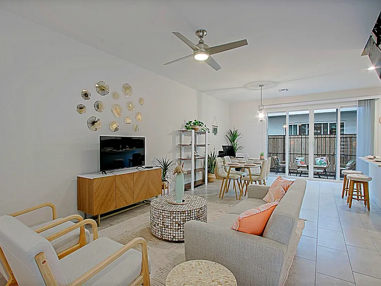 Luxana Apartments — Photo 25
