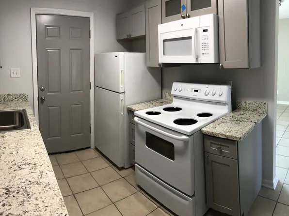 River Park Apartments, 15909 River Rd #45, Hahnville, LA 70057