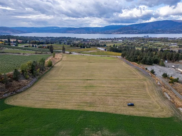 4121 Casorso Rd, Kelowna, BC V1W 4N6