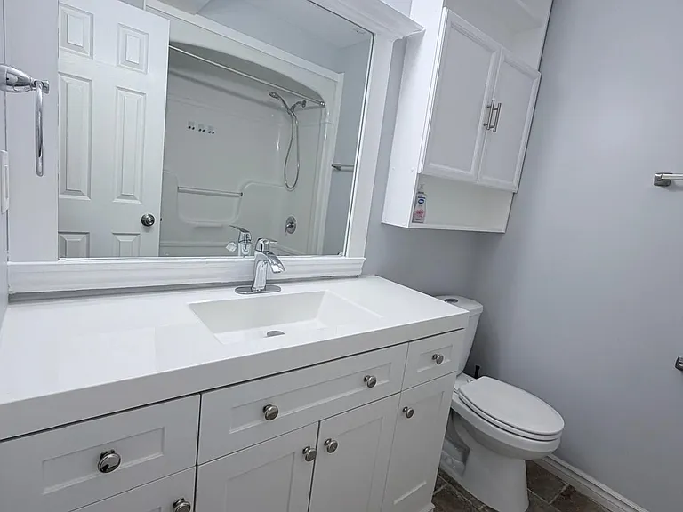 28 Brighton Rd #LOWER — Photo 7