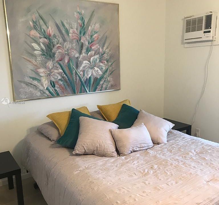 1st image of 103 Ventnor E #103
