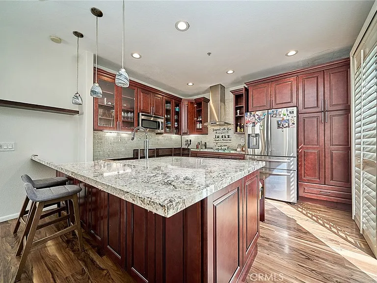 243 Seacountry Ln — Photo 3