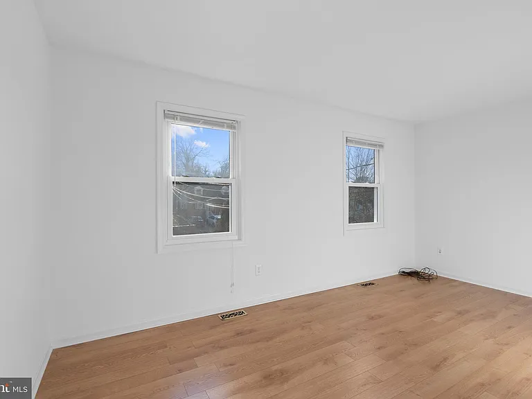 2636 E Side Dr — Photo 16