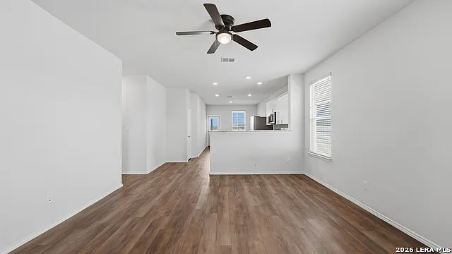 3 bed, 2.0 bath, 1497 sqft, $1,750 — Photo 3