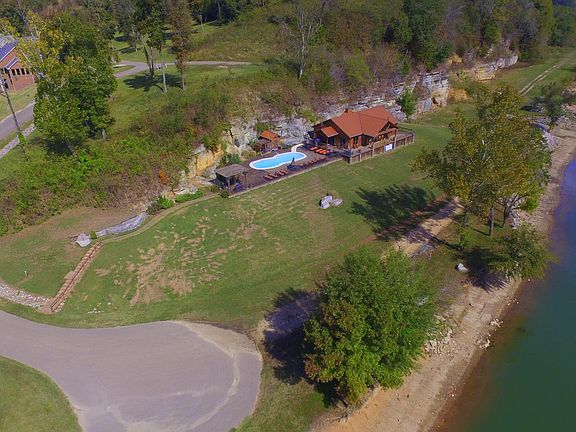 4th image of 476 Becks Branch Dr