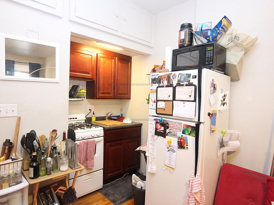 2nd image of 153 Brighton Ave #73