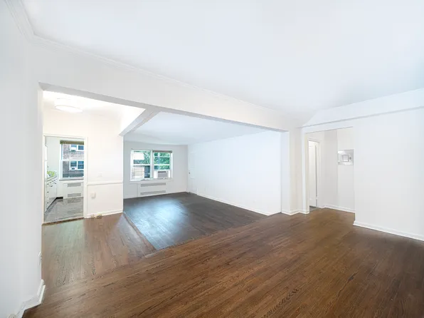 915 East 17th Street image 3 of 11