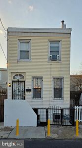 621 Henry St, Camden, NJ, 08103
