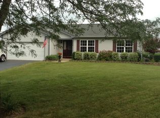 4608 Kelly Rd, Island Lake, IL 60042