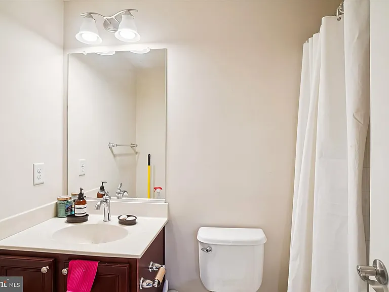 6947 Country Club Ter — Photo 41