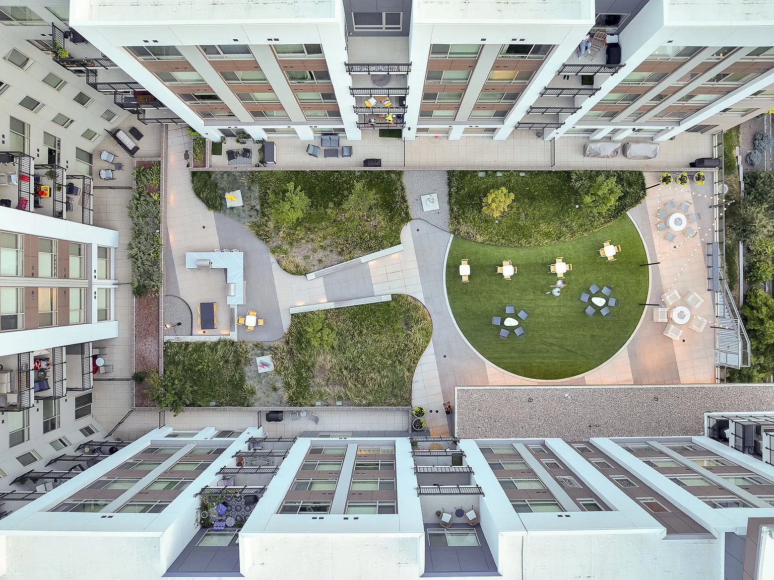Vue West — Photo 1