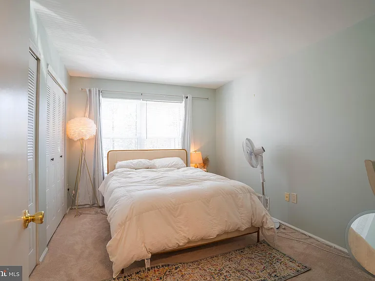 27 Chambord Ct — Photo 16