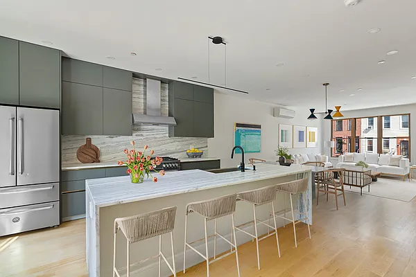 Rented by Corcoran | media 2