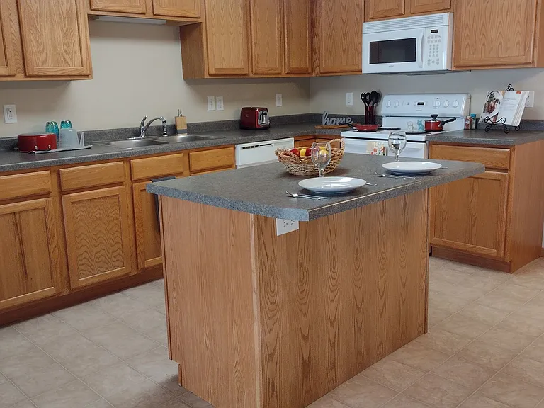 Belcastle Apartments — Photo 76