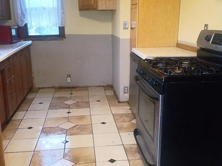 604 S Glenwood Ave — Photo 5