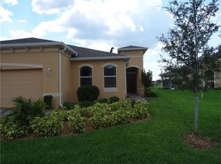 657 Chipper Dr, Sun City Center, FL 33573
