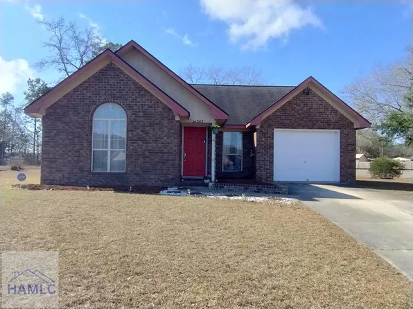1242 Dharahn Dr, Hinesville, GA 31313