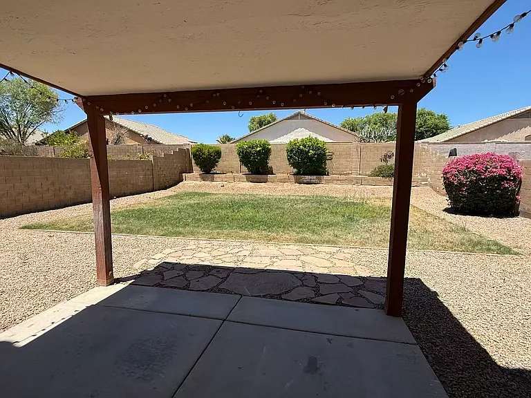 2616 N 126th Dr — Photo 21