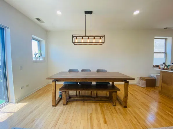 1132 W 13th St Unit 301, Chicago, IL 60608