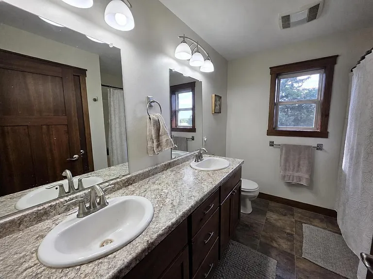 3270 White Oak Ln — Photo 16