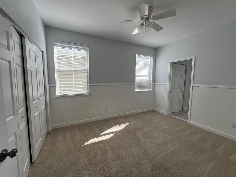 3676 Biltmore Ave — Photo 13