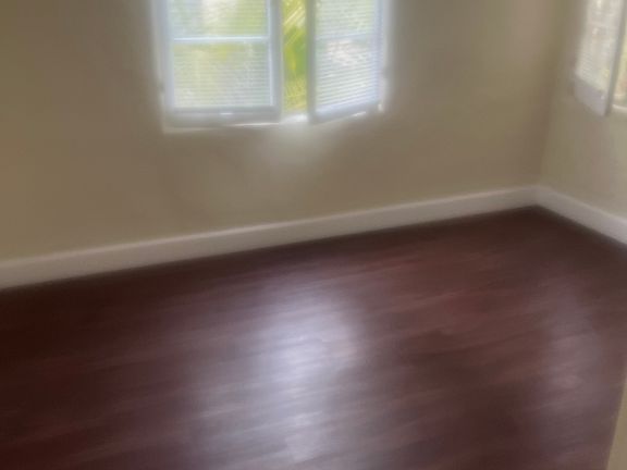 4th image of 56.5 9th St #56.5