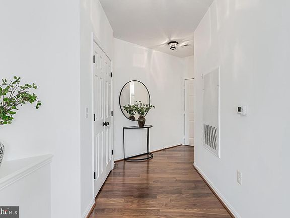 5th image of 2931 Deer Hollow Way Unit 408
