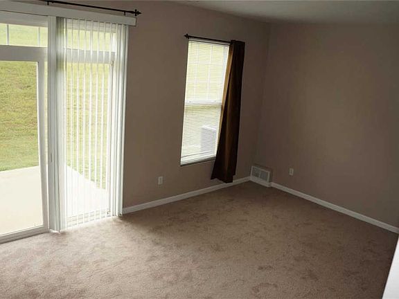 5th image of 4837 Heritage Heights Cir