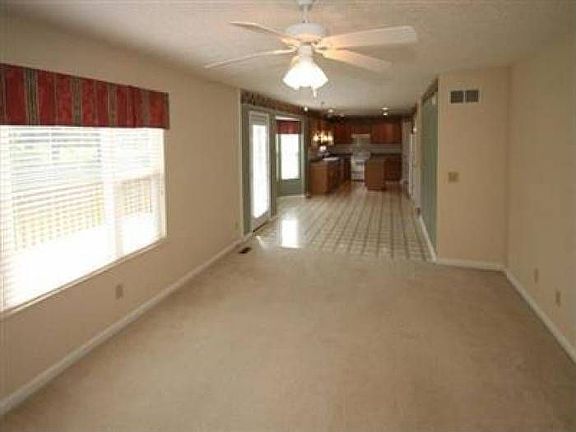 3rd image of 2747 Running Creek Dr