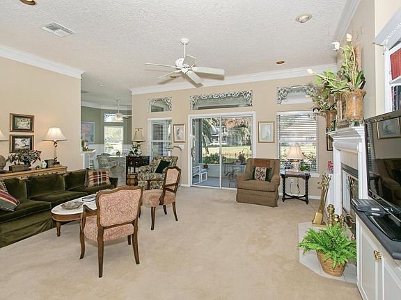 3rd image of 120 Crape Myrtle Dr