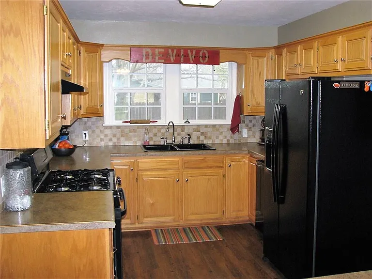 1210 N Neblett St — Photo 11