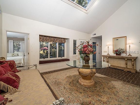 4th image of 109 N Sea Pines Dr