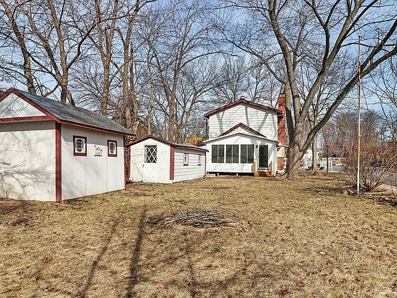 5th image of 25705 W Frederick Ct