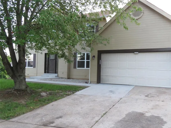 14439 Williamsburg Manor Dr, Florissant, MO 63034