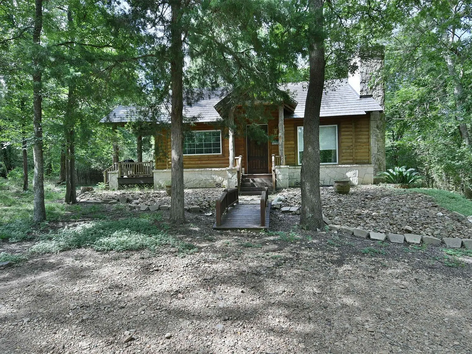 2 bed, 1.0 bath, 1000 sqft, $3,000 — Photo 2
