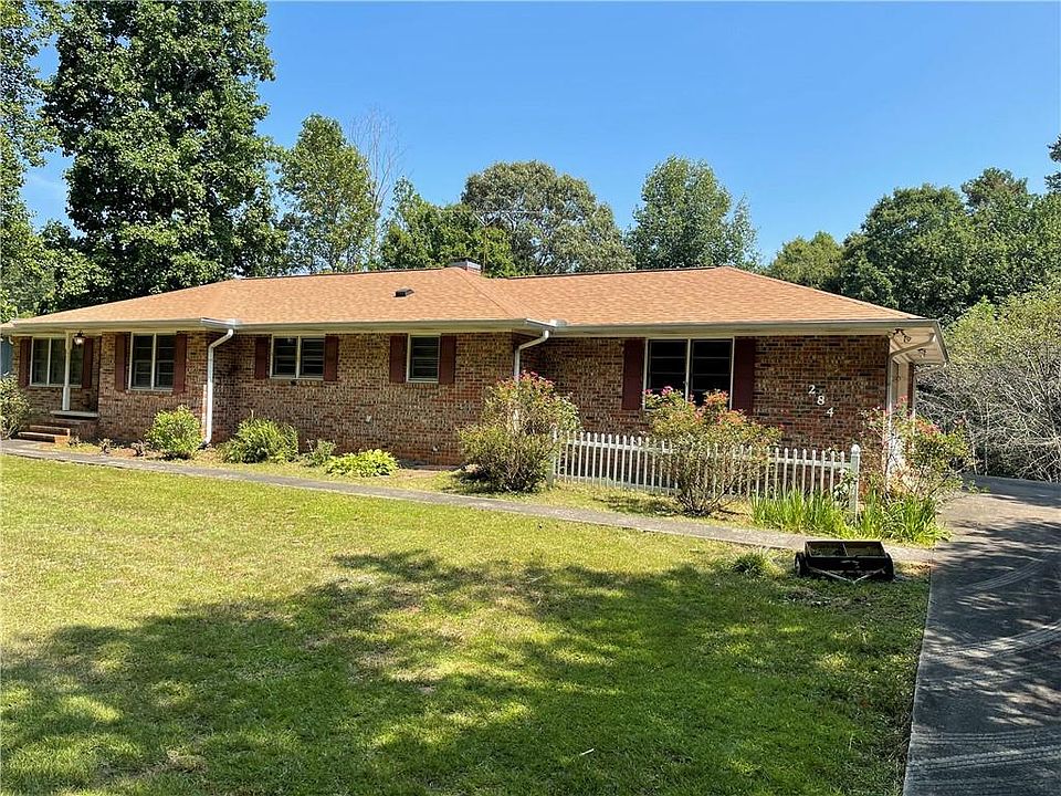 1st image of 284 Pine Hill Dr