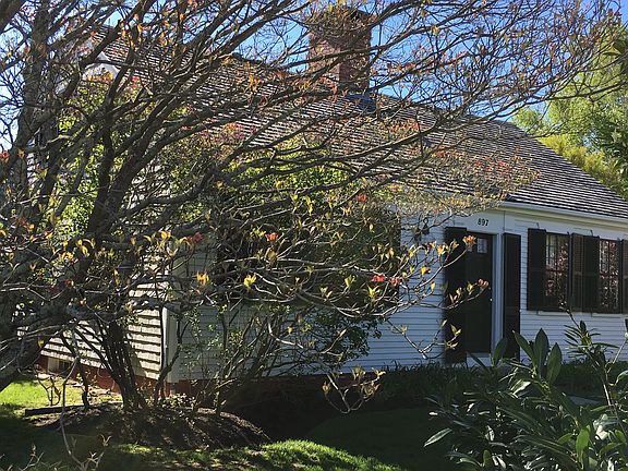 Center chimney; shake roofs