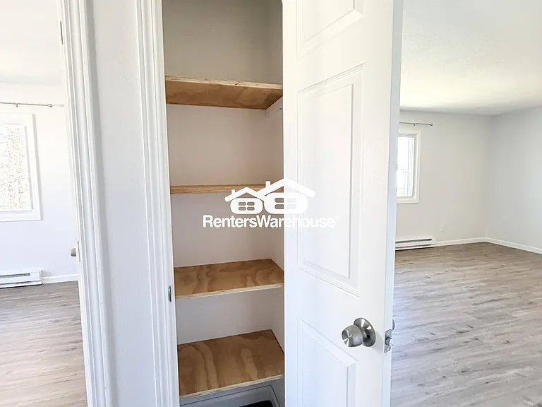 211 S Green St #4 — Photo 9