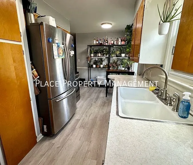 2148 Rowe Ave NE — Photo 7