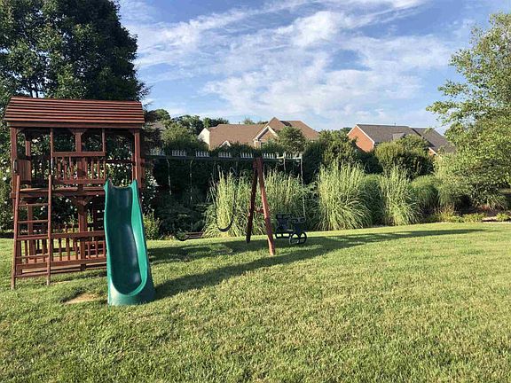 4th image of 2416 Bellegarde Ct