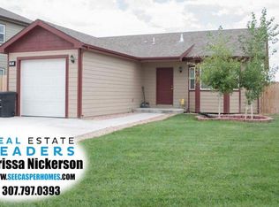 977 Fulton St, Mills, WY 82644