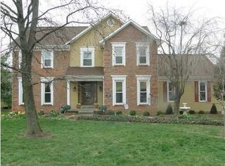 11000 Fox Moore Ct, Louisville, KY 40223