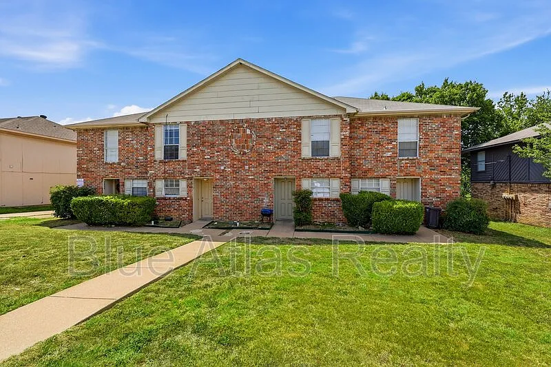 3828 Coates Cir