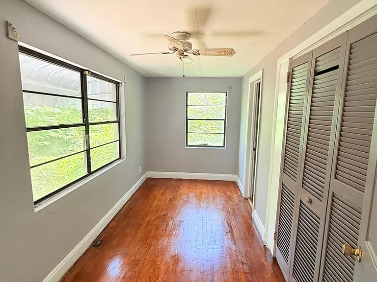 1221 Maple St — Photo 33