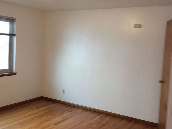 4th image of 124 11th Ave E APT 203