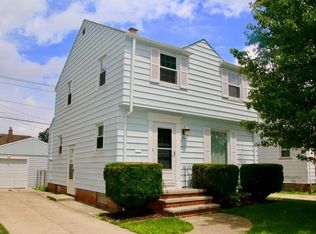 8012 Pelham Dr, Parma, OH