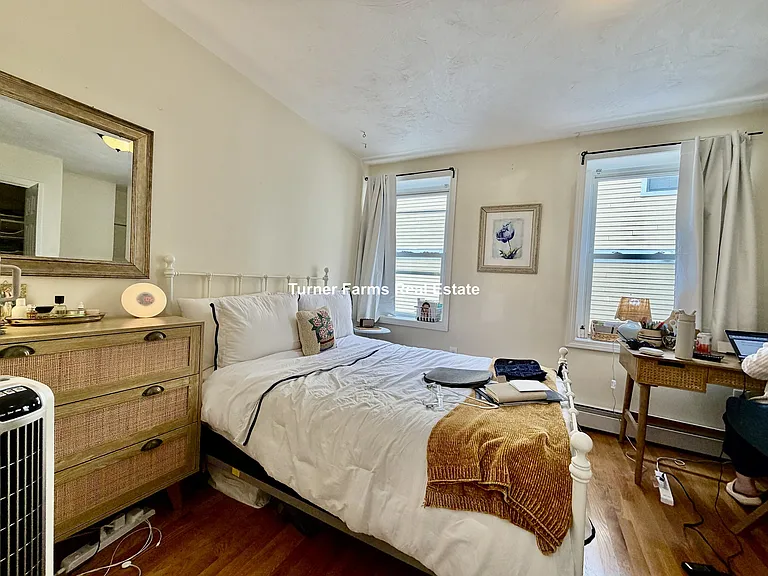 1056 Cambridge St #3F — Photo 8