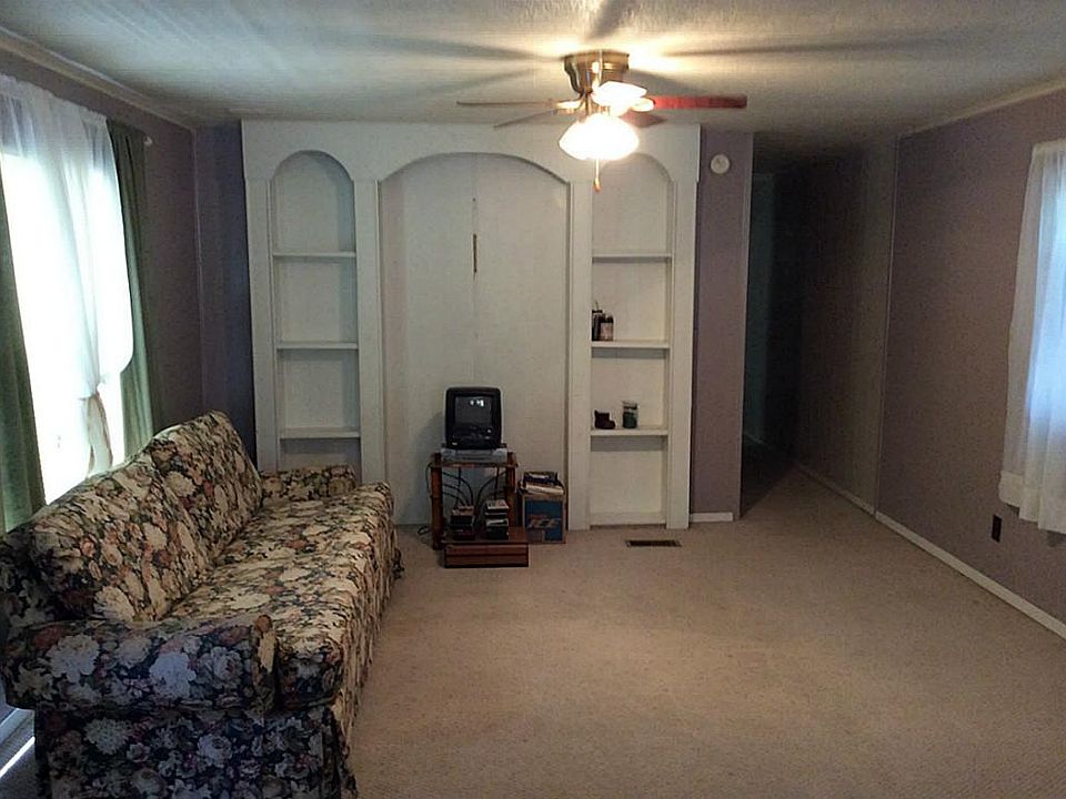 2nd image of 495 Meridian