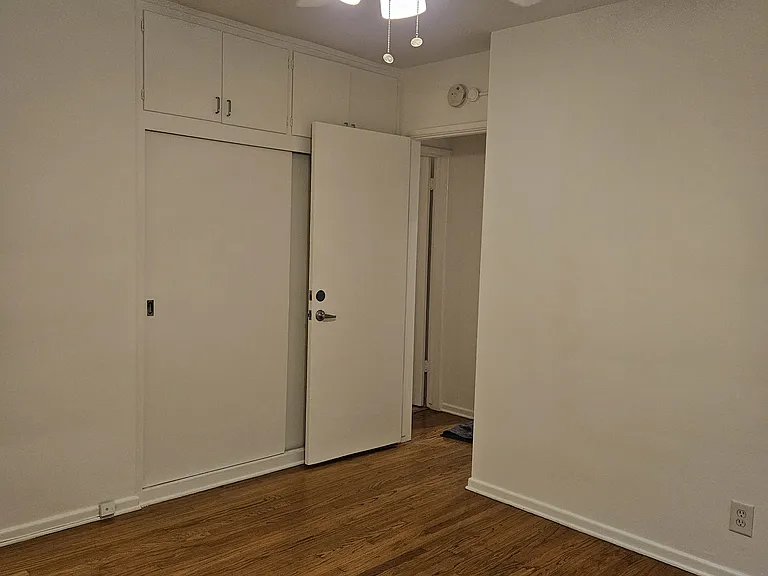 1124 N Louise St #F — Photo 11